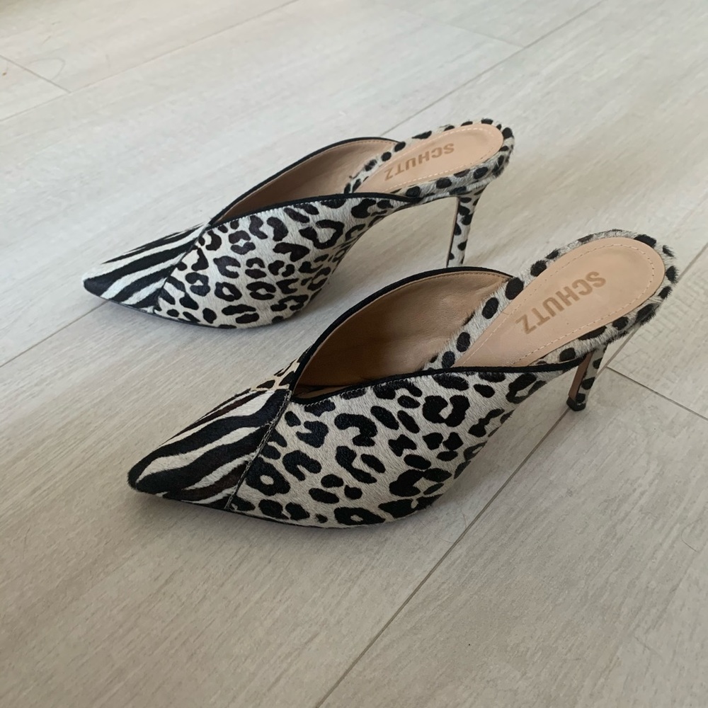 Schutz Shoes heels size 38 Europe animal print